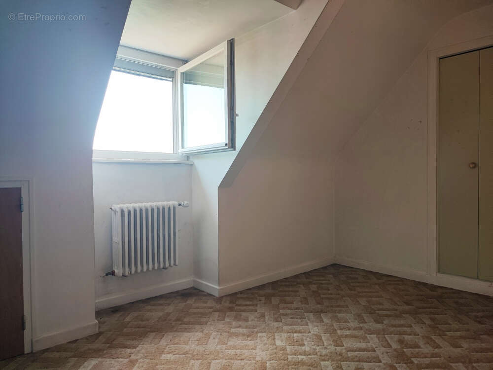 22800 Saint-Brandan, Grande maison 5 chambres - photo 6