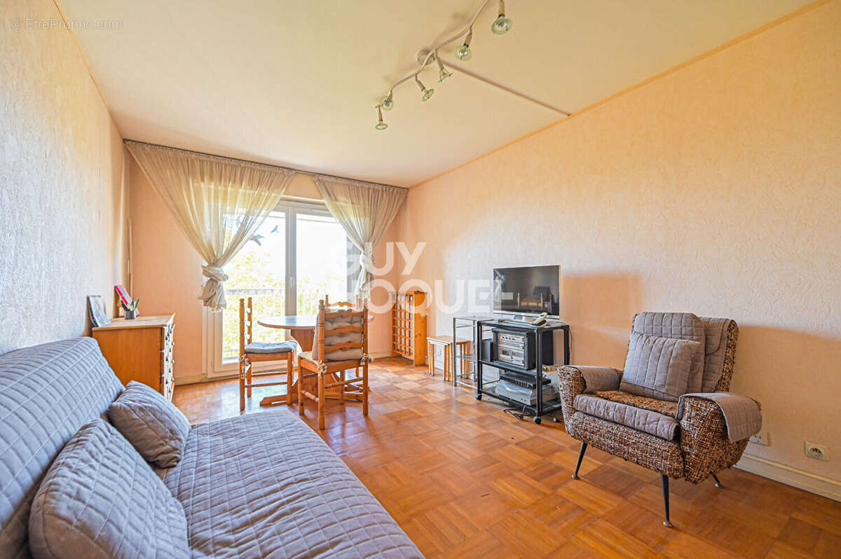 Appartement à PARIS-12E