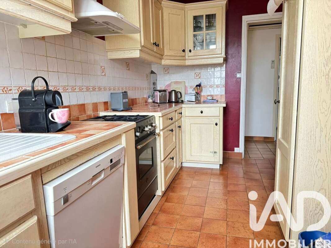 Maison 105 m² à Clos-Fontaine  - photo 4