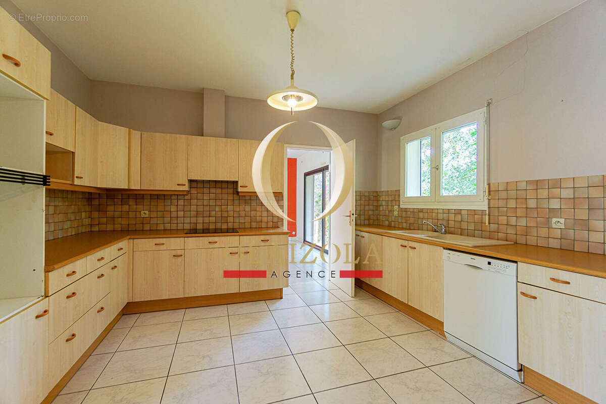 Maison à BASSUSSARRY