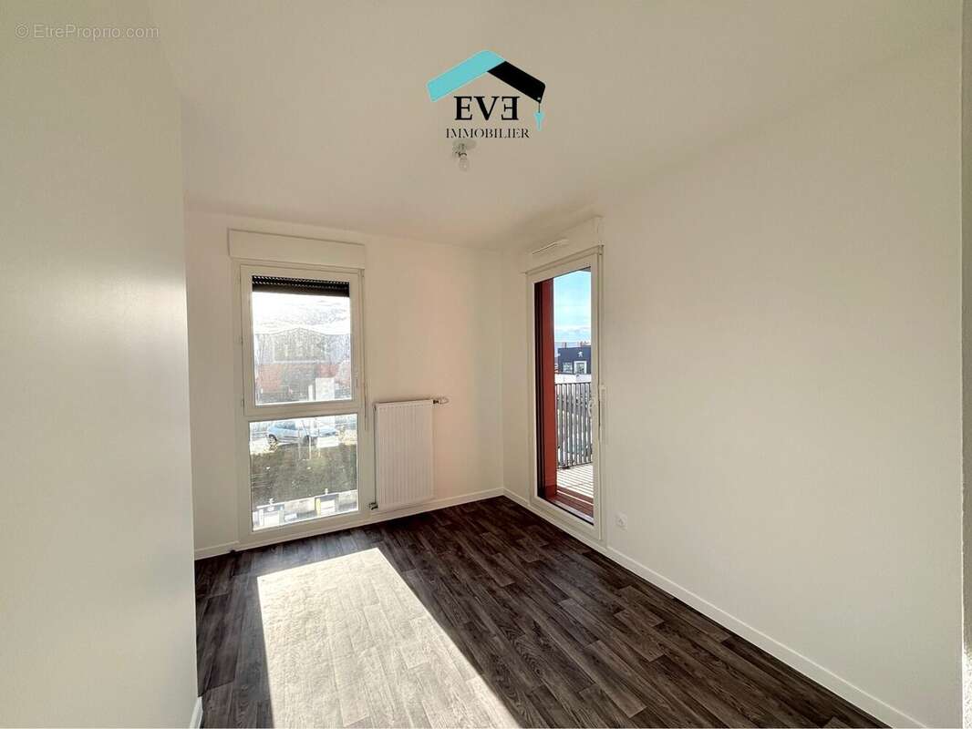 Appartement à PONT-DE-CHERUY