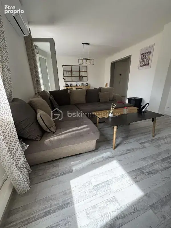 34500 beziers champeau - appartement rénové et climatisé -3 chambres - parking prive - cellier - photo 8