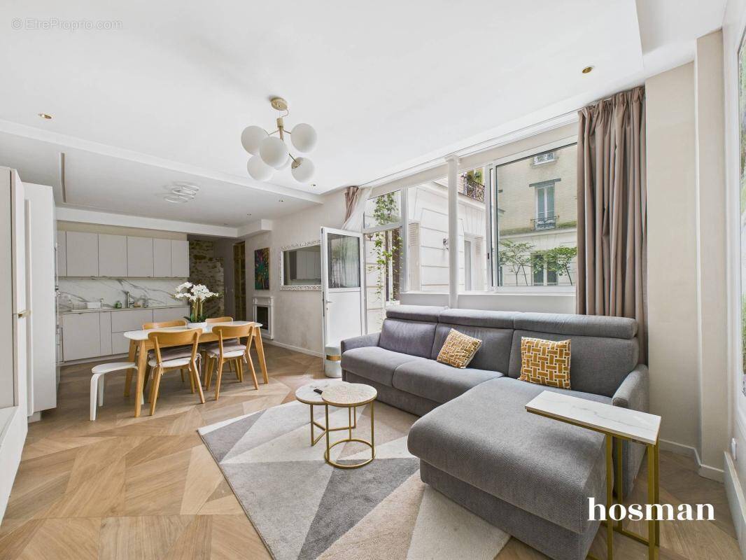 Appartement à PARIS-20E