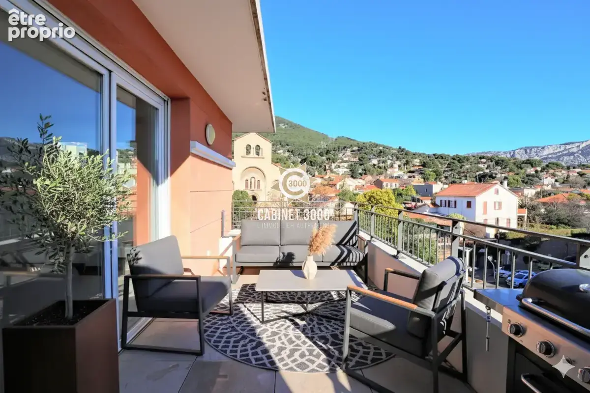 M2324 - TOULON - Brunet - Appartement T3 - Dernier étage - Terrasse -  Garage - photo 2