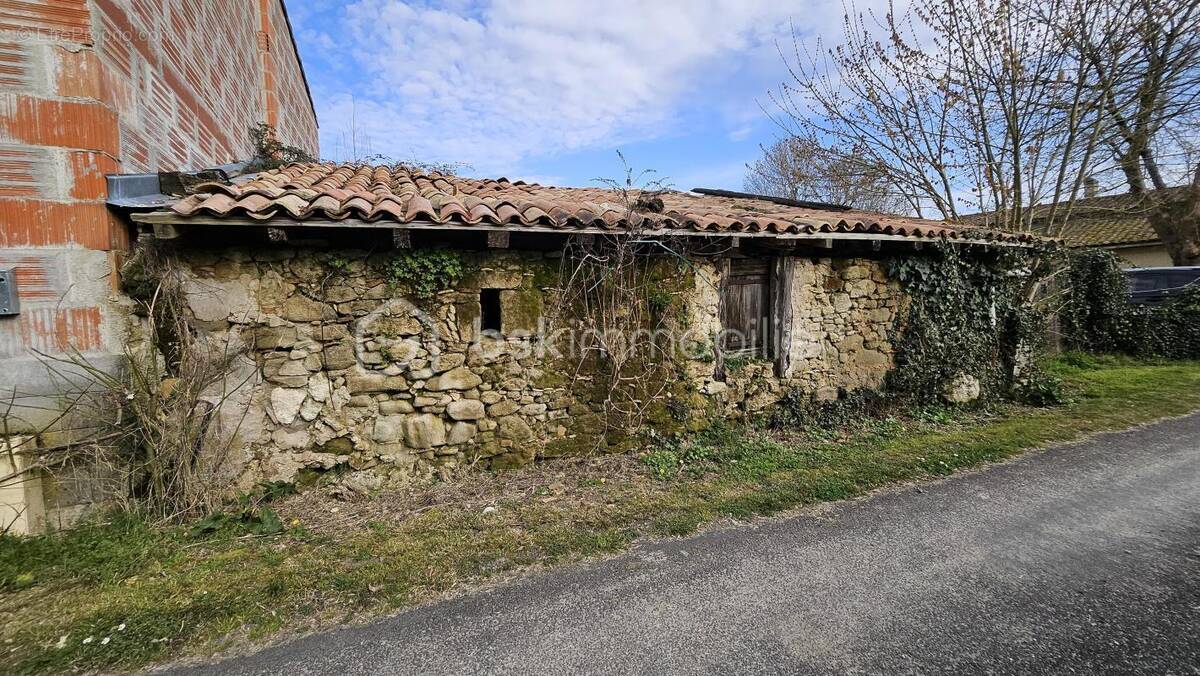Maison à SAINT-MARTIN-DU-BOIS