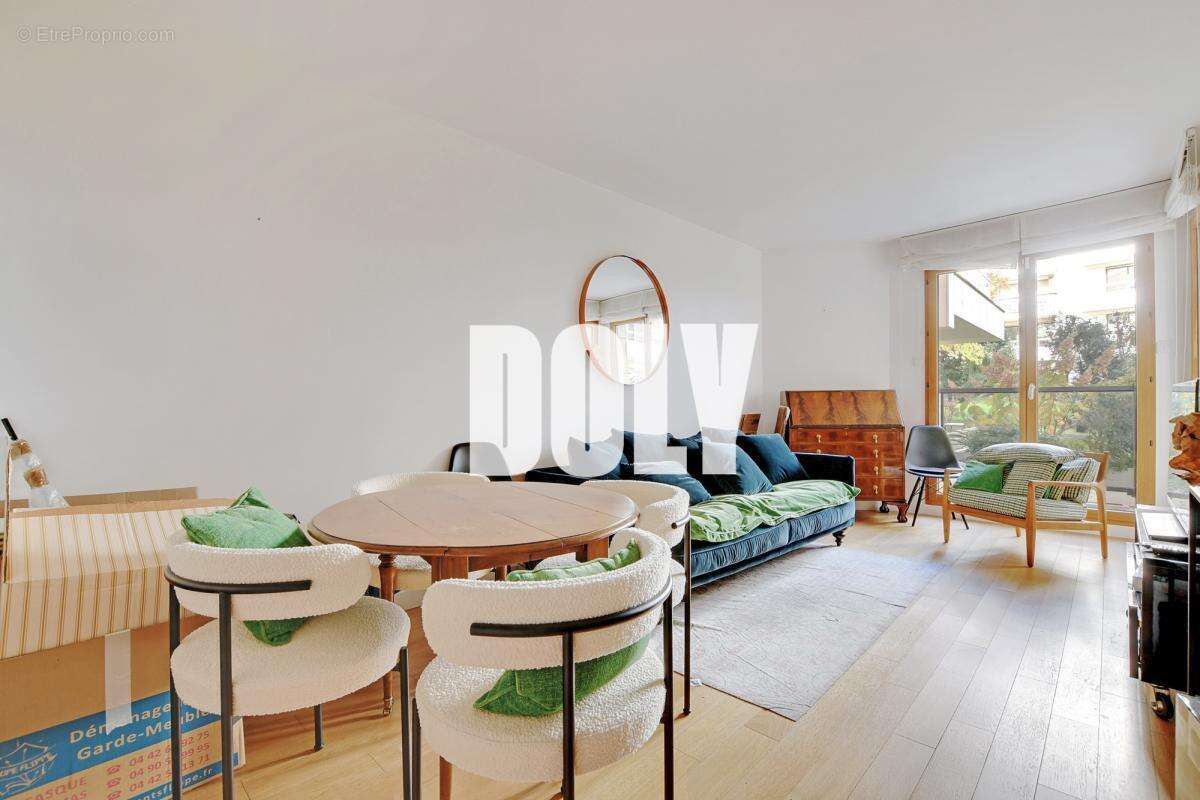 Appartement à LEVALLOIS-PERRET