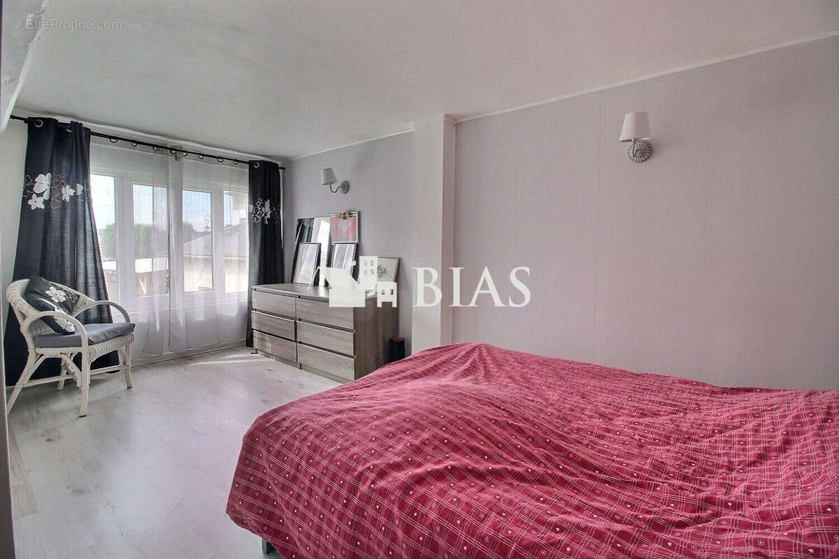 Maison à CRIQUEBEUF-SUR-SEINE