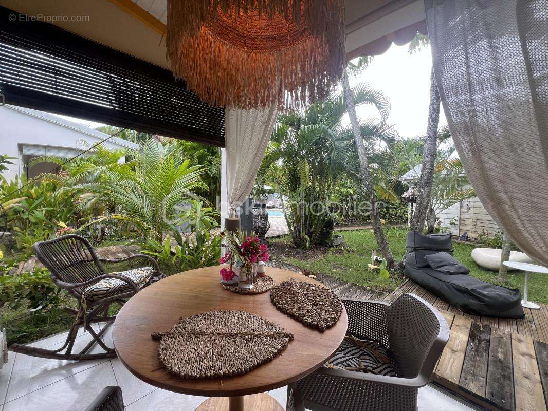 Maison à SAINTE-ANNE