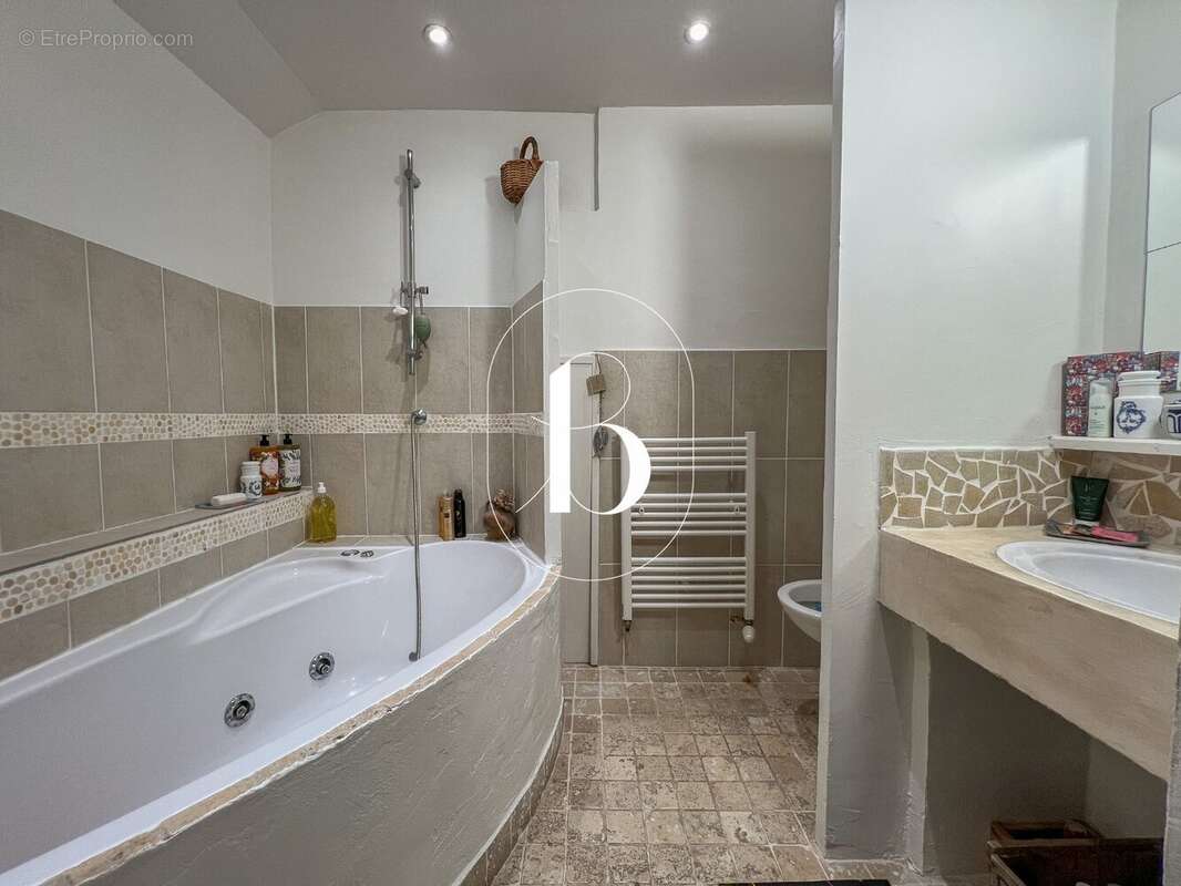 Maison au coeur de village avec vue imprenable - photo 21