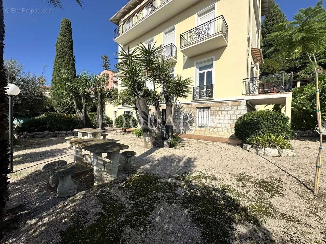 Appartement à MENTON