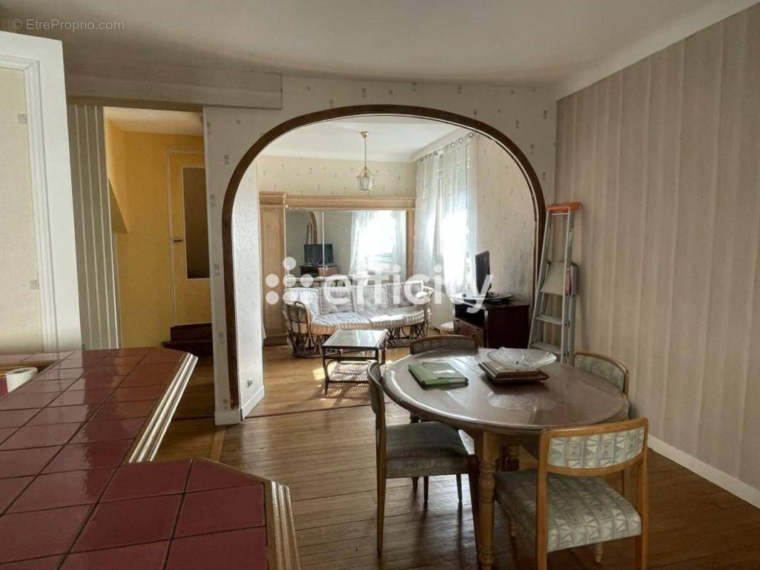 Maison à LA FERTE-BERNARD