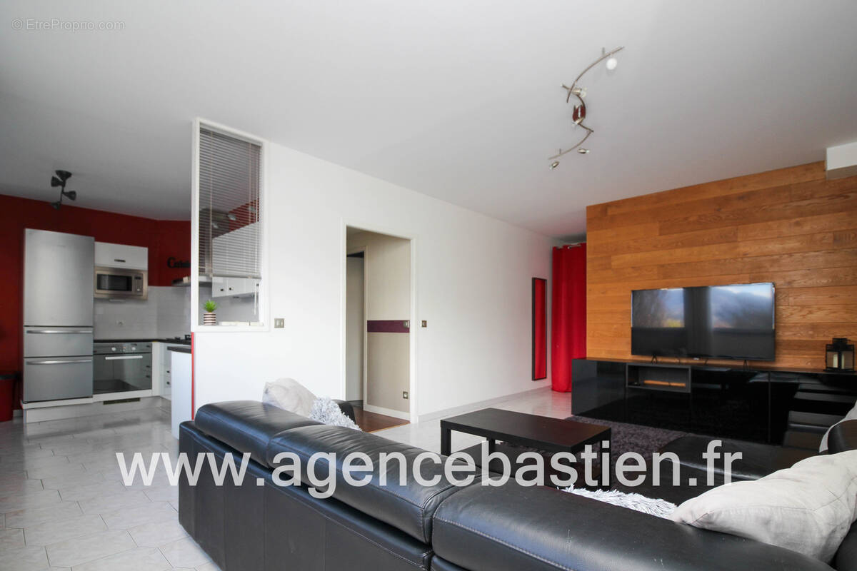 Appartement à VERSONNEX