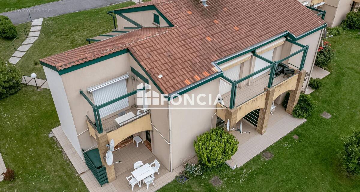 Appartement à CASTELNAUD-DE-GRATECAMBE