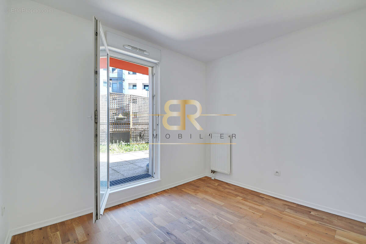 Appartement à GENNEVILLIERS