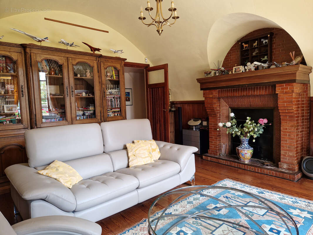 Maison à MONTCHAUVET