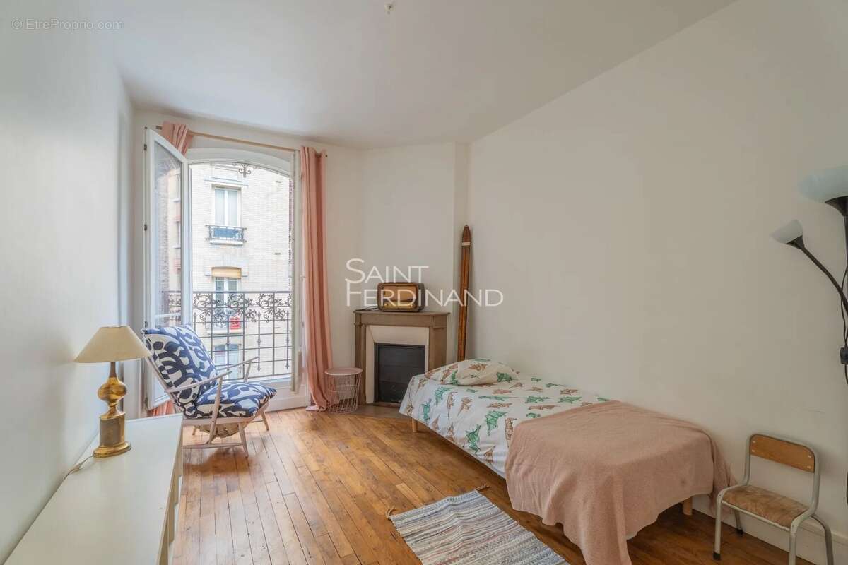 Appartement à CLICHY