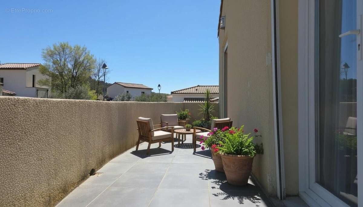 Photo 2 - Maison à MONTELIMAR