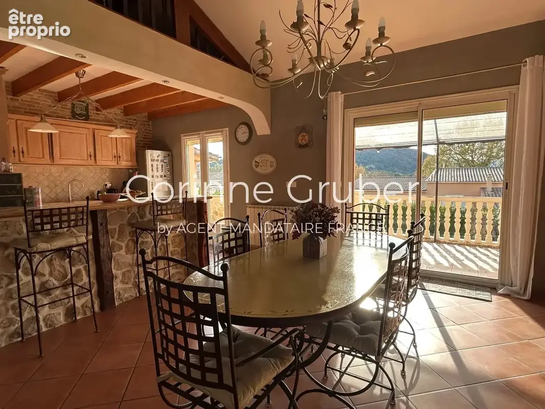 EXCLUSIVITÉ – Maison de type 4/5 de 112 m² avec garage et piscine - photo 12