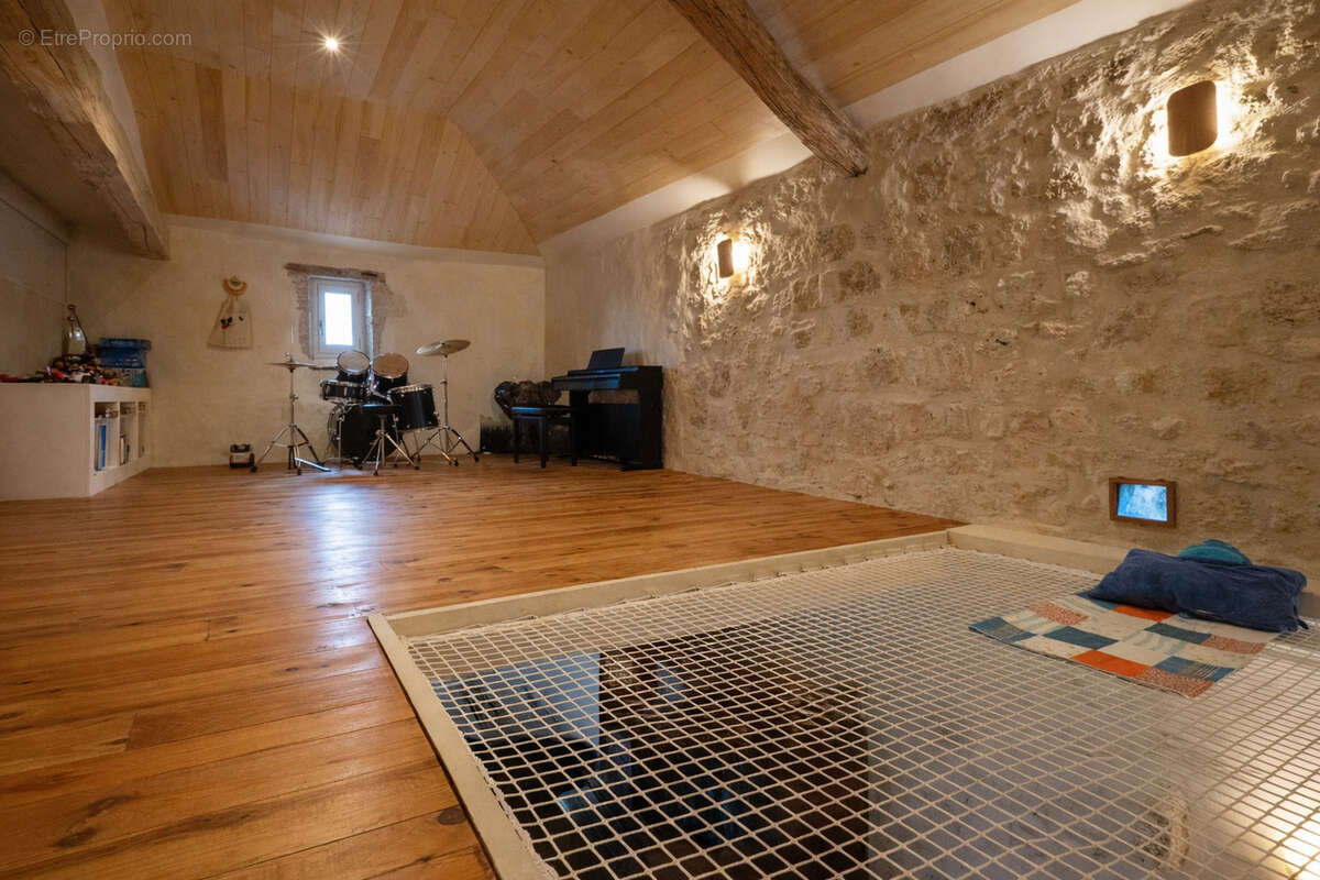 Maison à SAINT-MAURIN