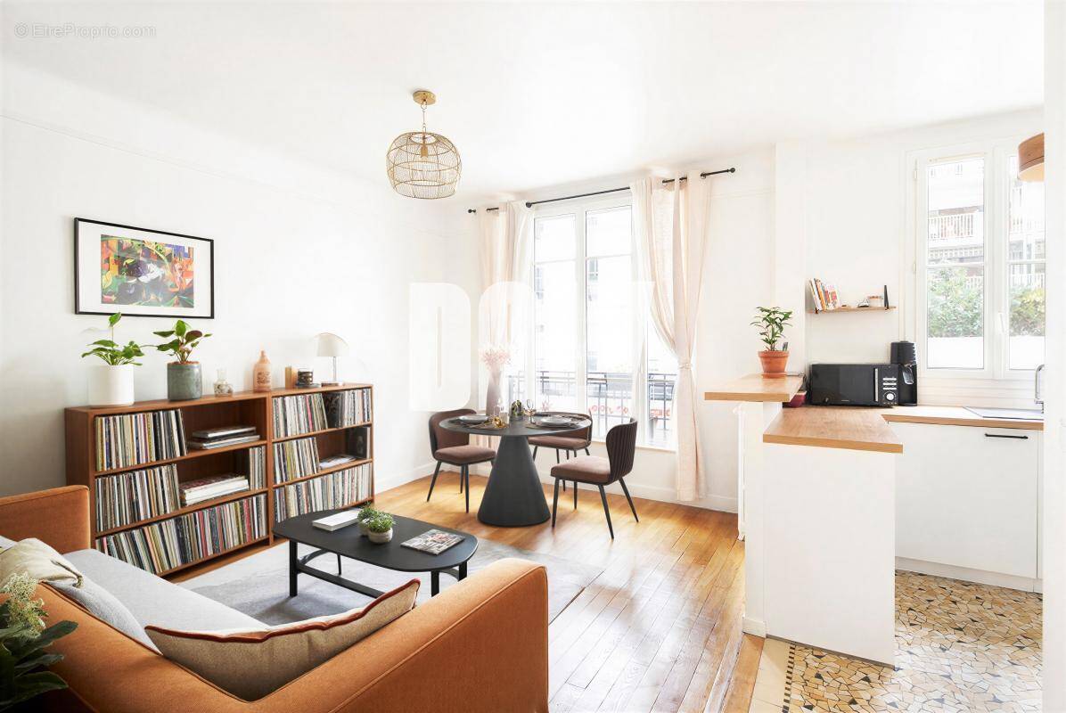 Appartement à PARIS-11E