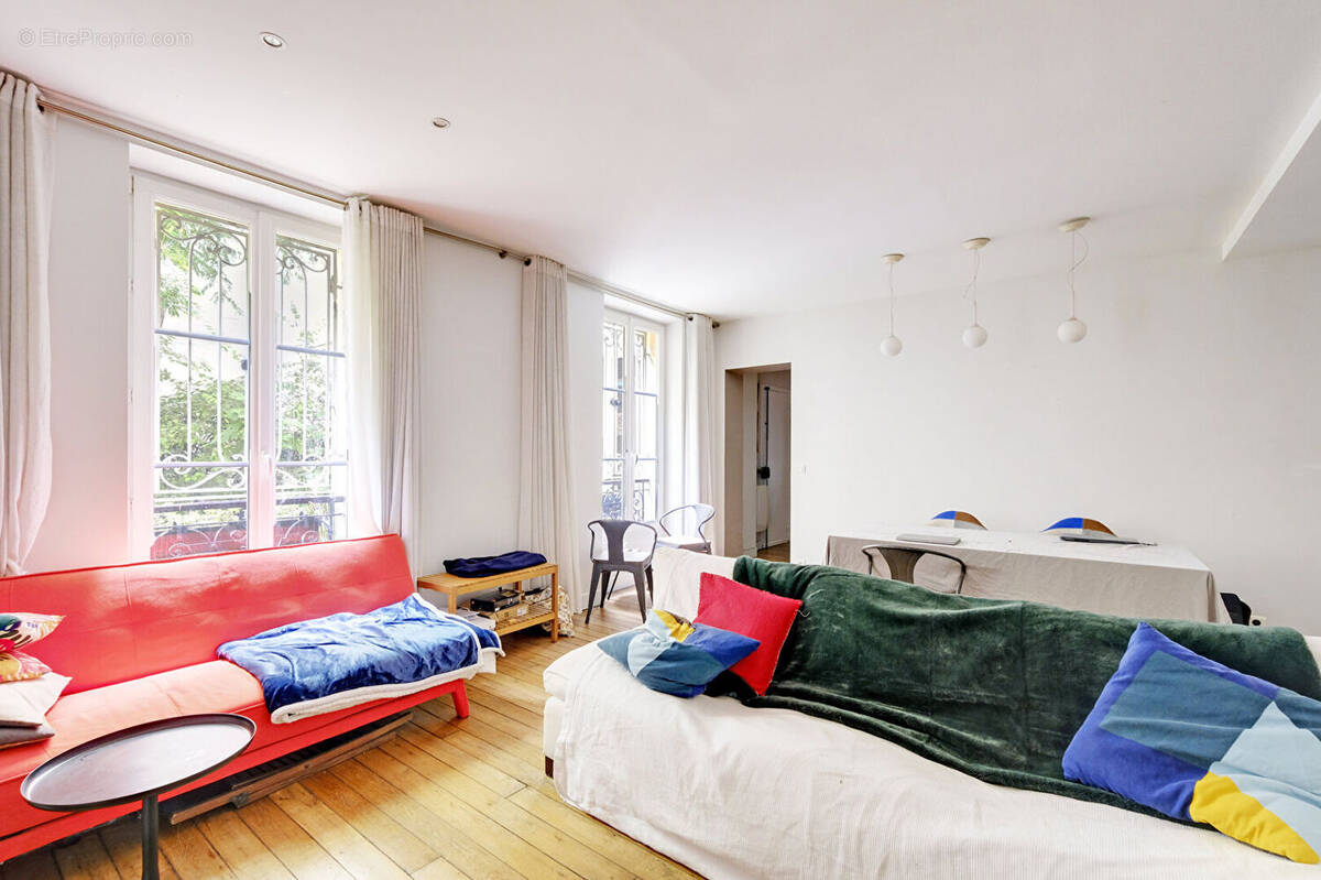 Appartement à PARIS-18E