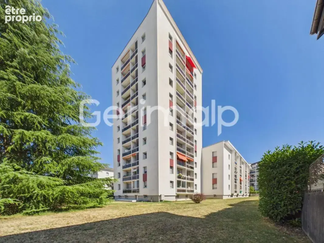 Vente - Appartement - 3 pièces + cuisine - 54 m² - 265 000 € - - photo 17