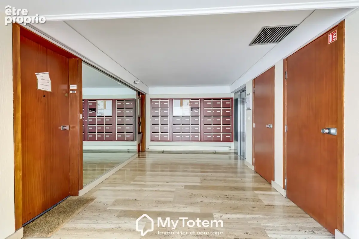 T3 avec balcon, cave et box à Montrouge (92) - photo 11