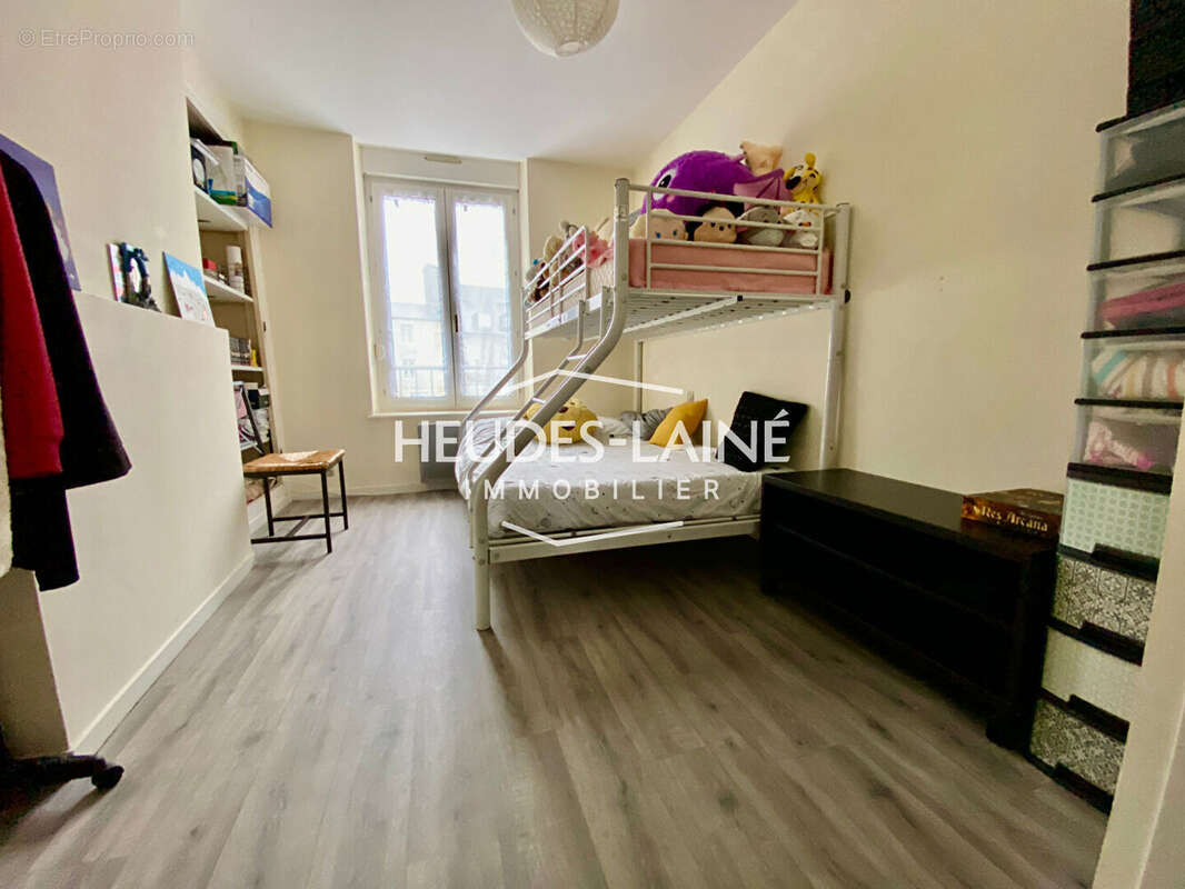 Appartement  F4 3 chambres 99m²  centre-ville - 50300 AVRANCHES - photo 6