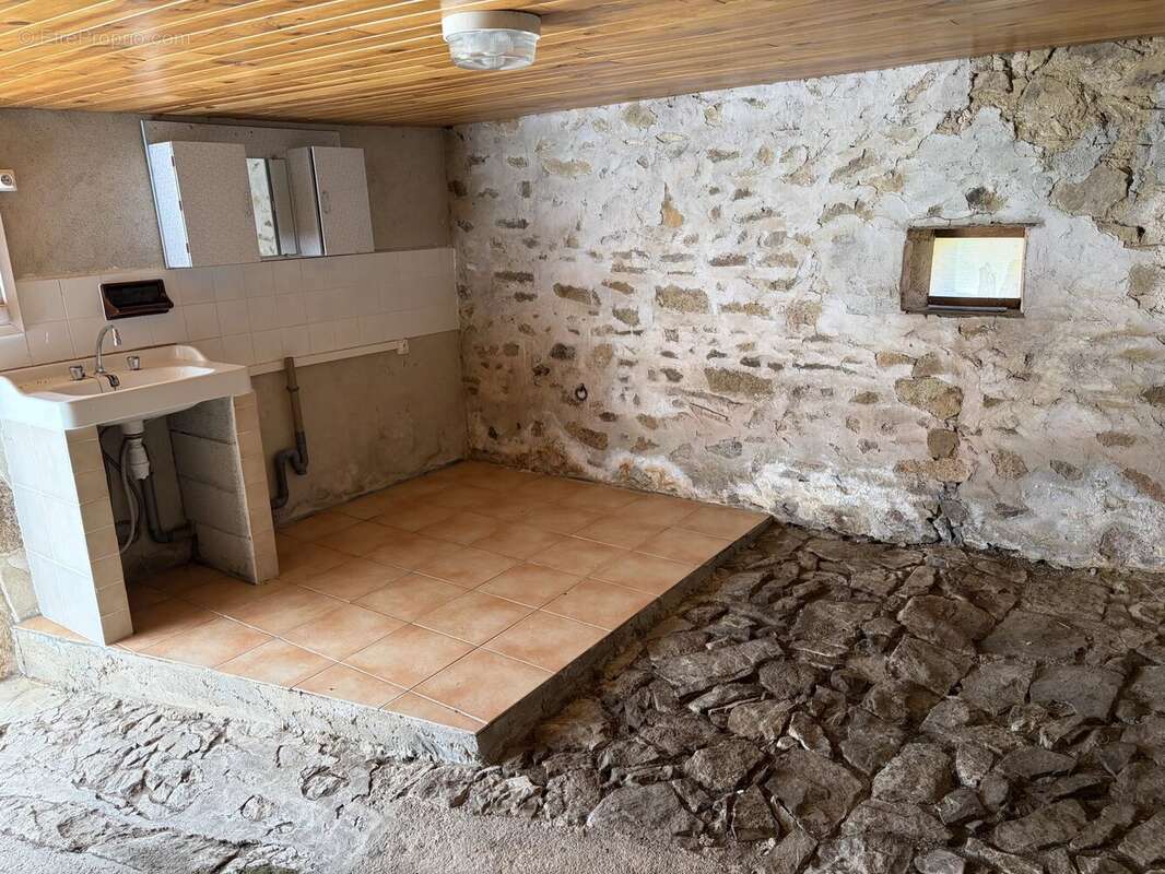 Jolie maison de village à Le Bourdeix - photo 15