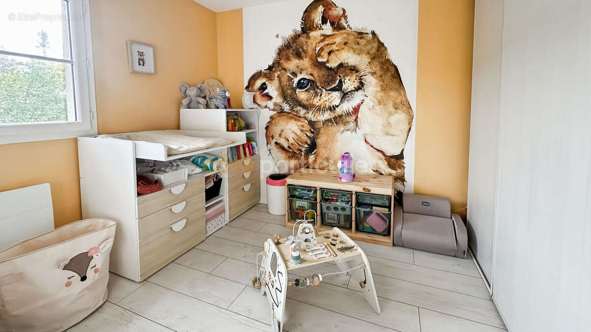 Appartement à COMBS-LA-VILLE