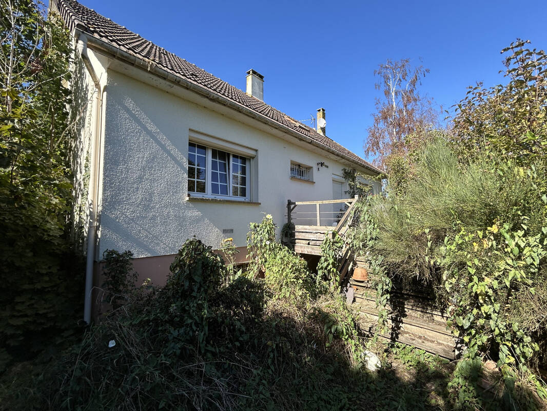 Maison à FONTENAY-SUR-EURE