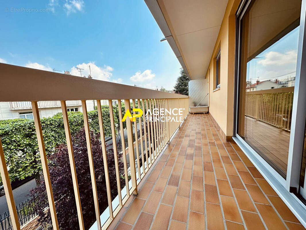 Sartrouville - La Vaudoire - Appartement 3 pièces 61.48 m2 avec balcon, parking et cave - photo 5