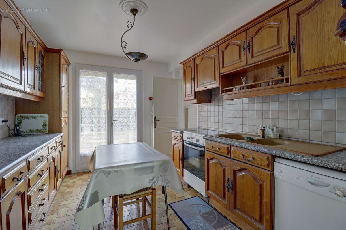 Maison à VERNEUIL-SUR-SEINE