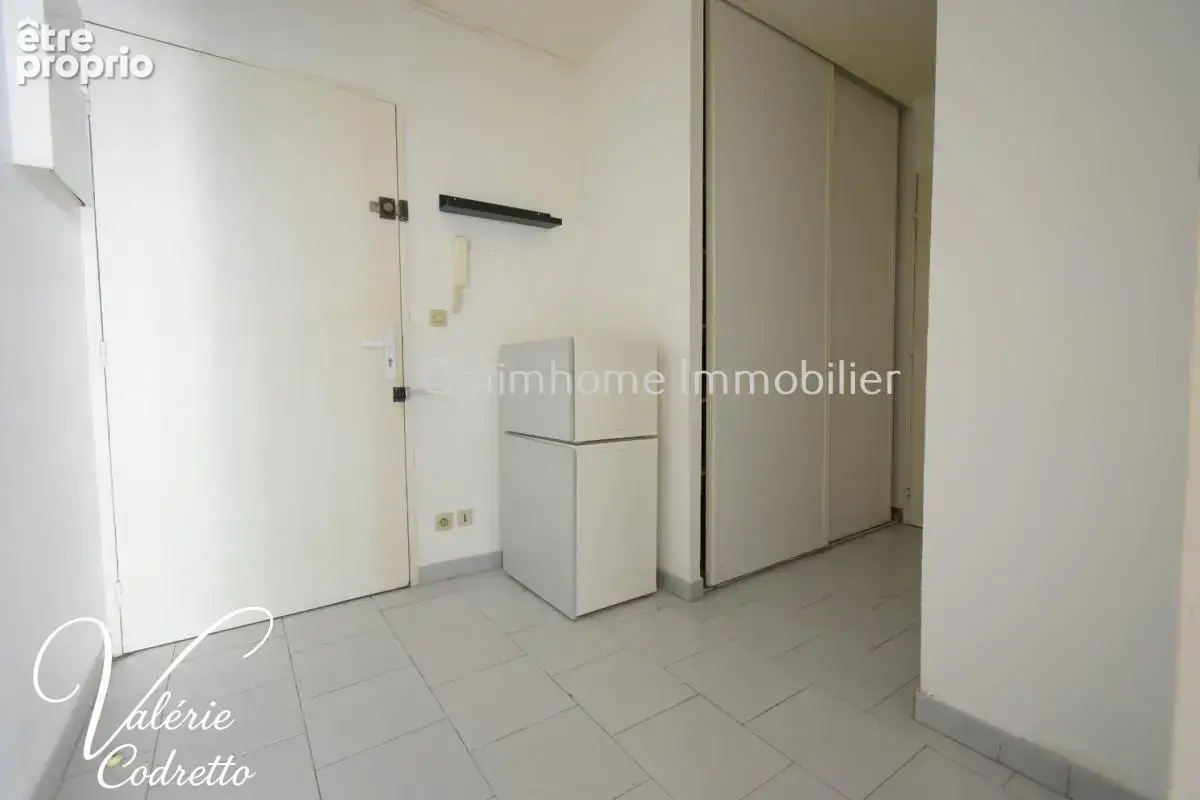 Hyères centre-ville – t2 de 49 m² avec terrasse – ascenseur 83400 - photo 12