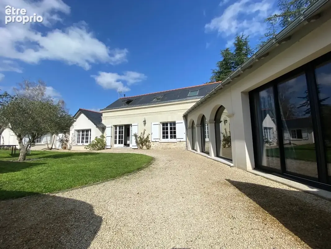 VARENNES SUR LOIRE, Longère rénovée de 134m² habitables / 151m² utiles avec garage et jardin - photo 22