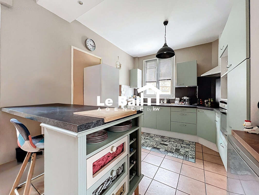 Maison 152 m² à Osny  - photo 2