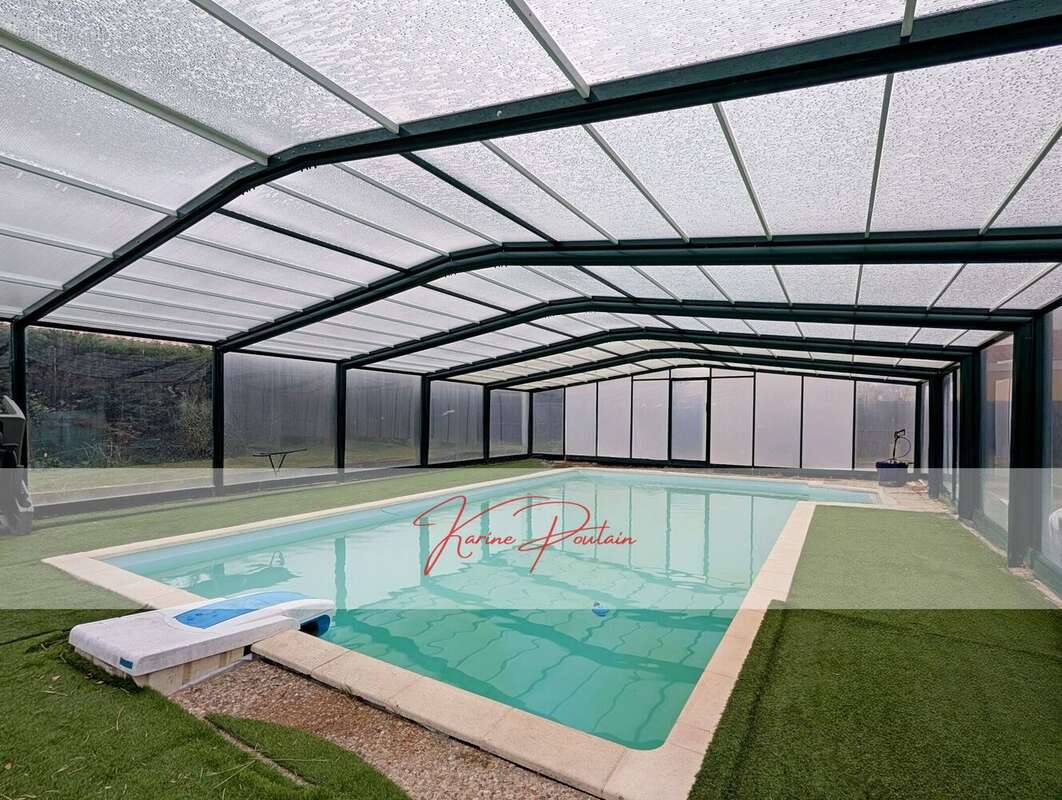 Maison à AMBARES-ET-LAGRAVE