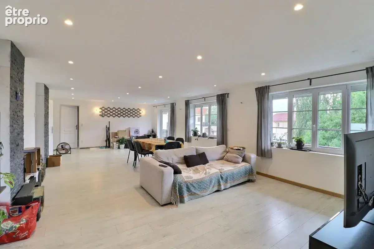 Ensemble immobilier avec 7 logements, bar et salle de réception (73240) - photo 15