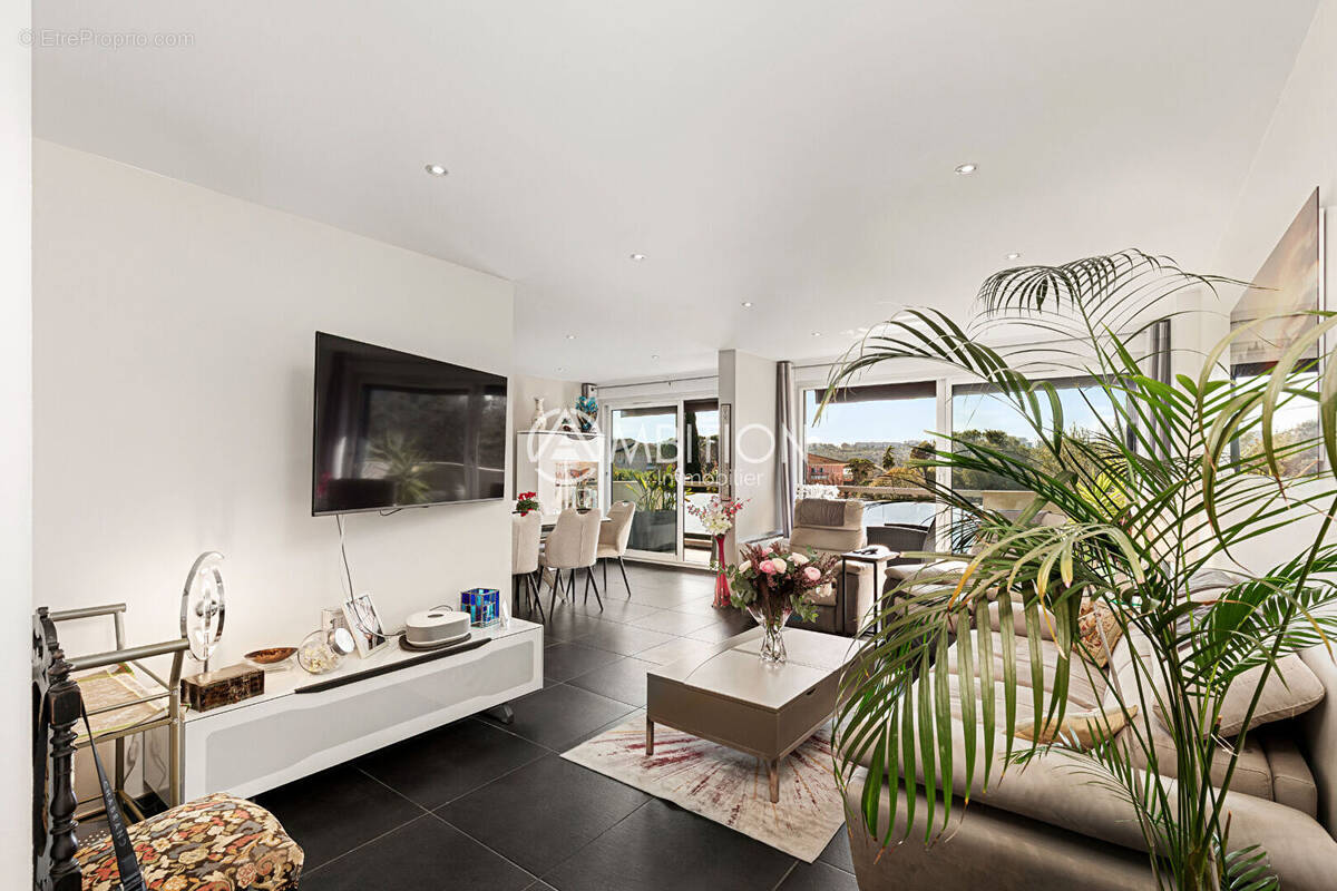 Appartement à SAINT-RAPHAEL