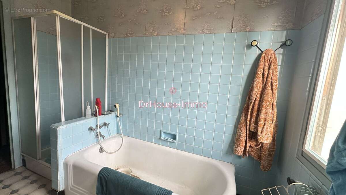 Maison 266 m² à Castelnau-De-Medoc  - photo 4
