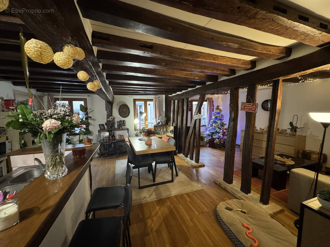 Appartement à HOUDAN