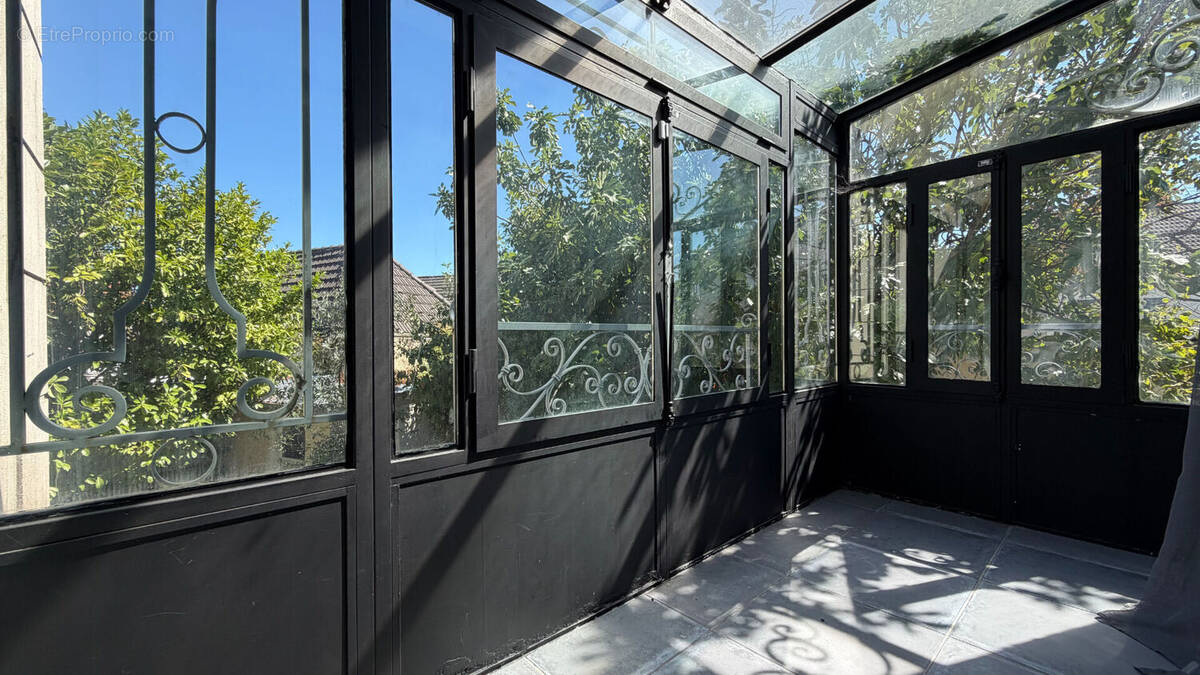 Maison à LES PAVILLONS-SOUS-BOIS