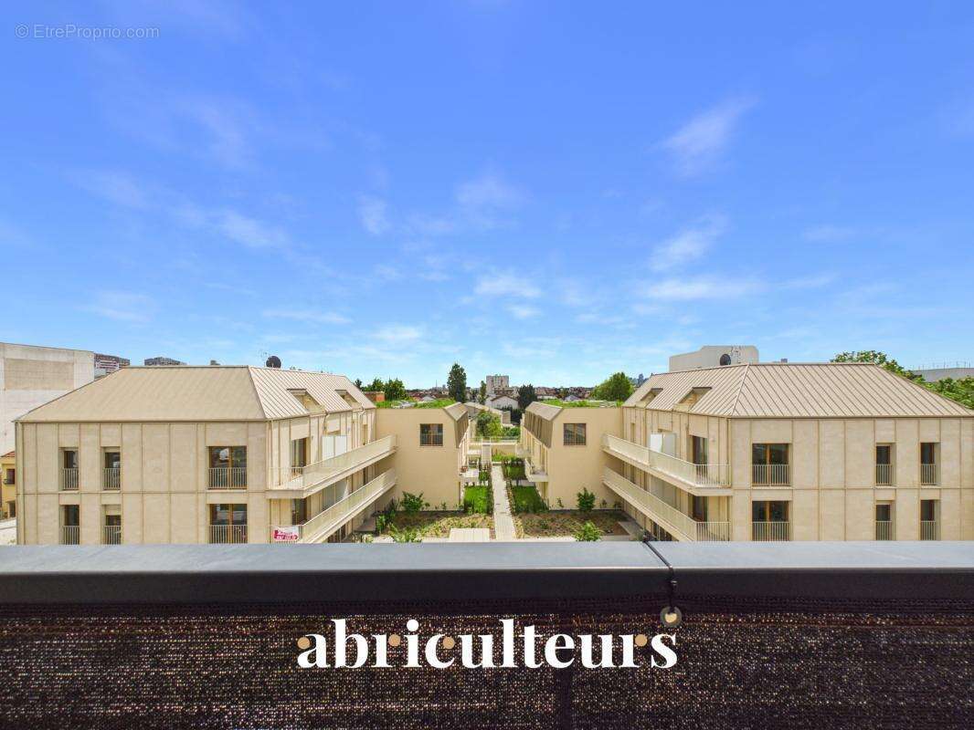 Appartement à COLOMBES