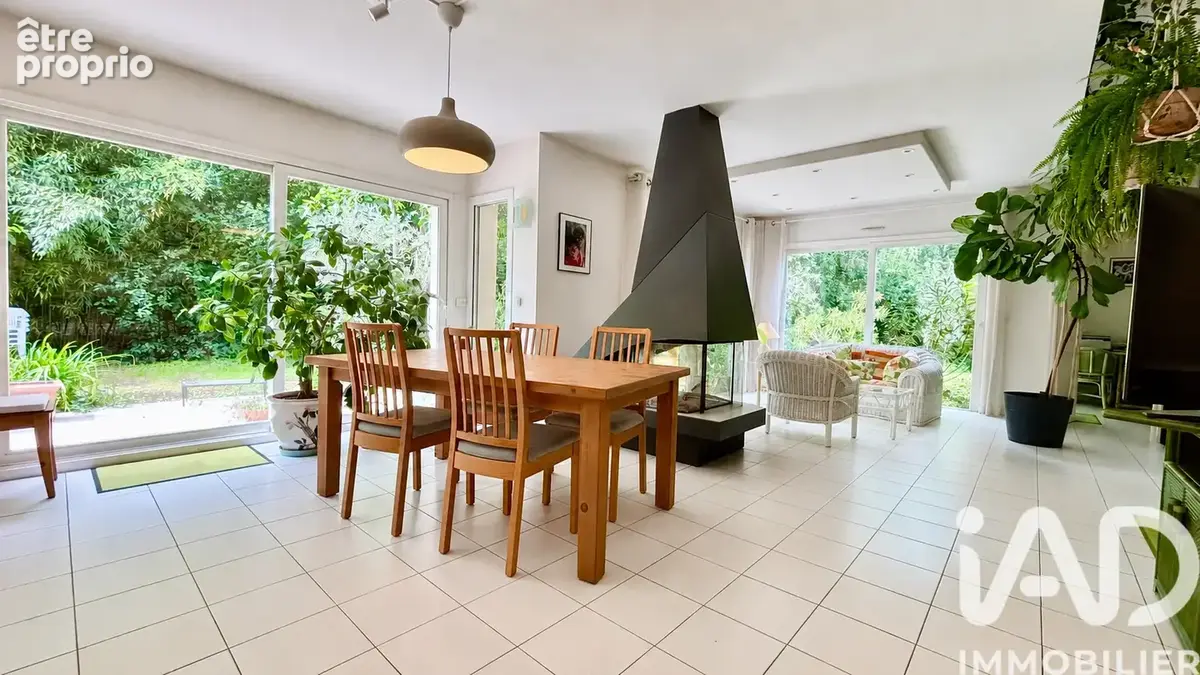 Photo 1 - Maison à BIEVRES