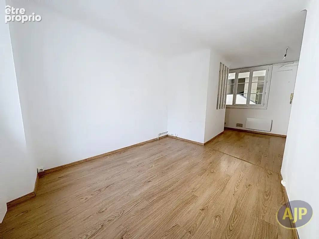 HYPER CENTRE - T1 bis rue Montaudouine - 28.82 m² - photo 9