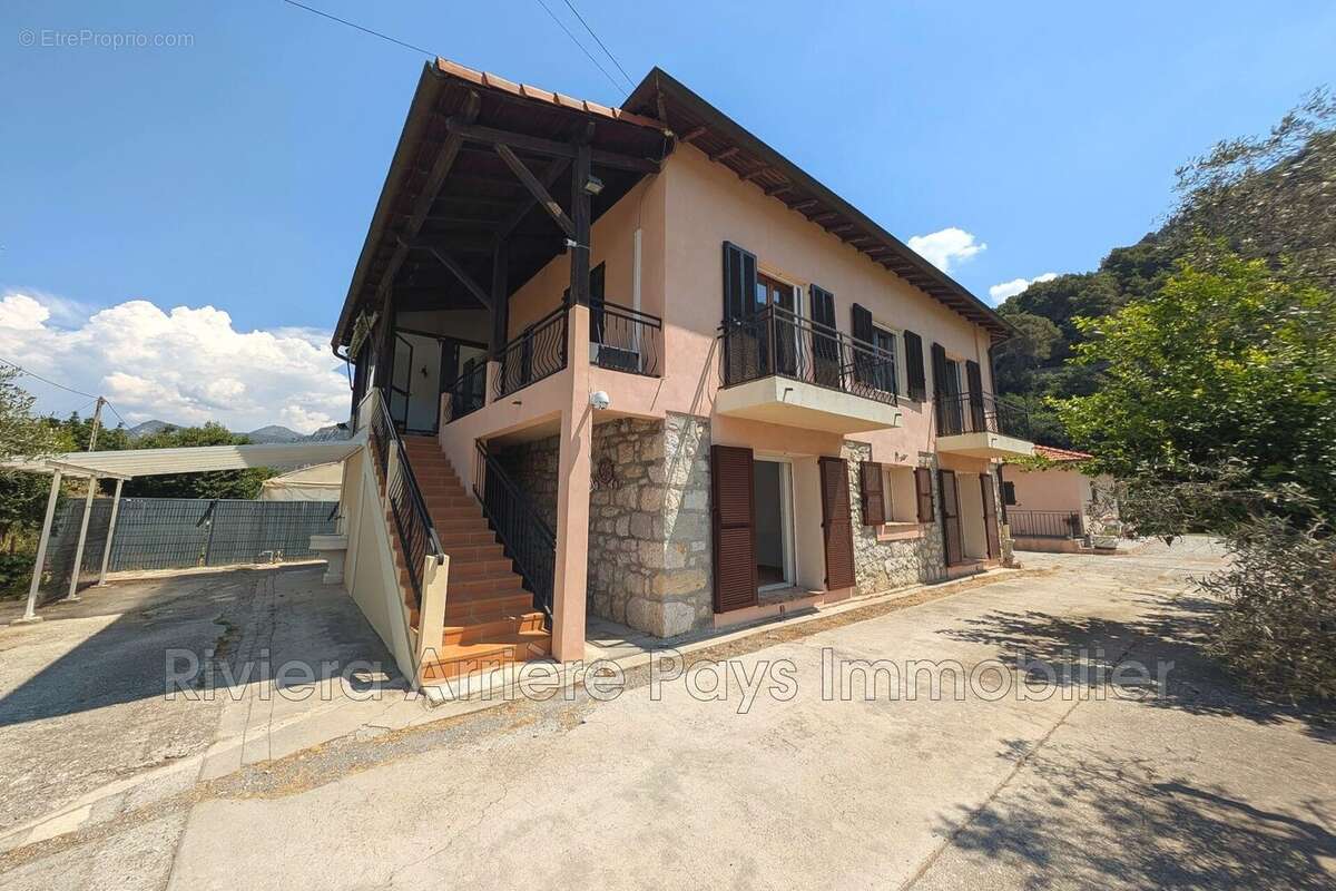 Maison 198 m² à Saint-Martin-Du-Var  - photo 7