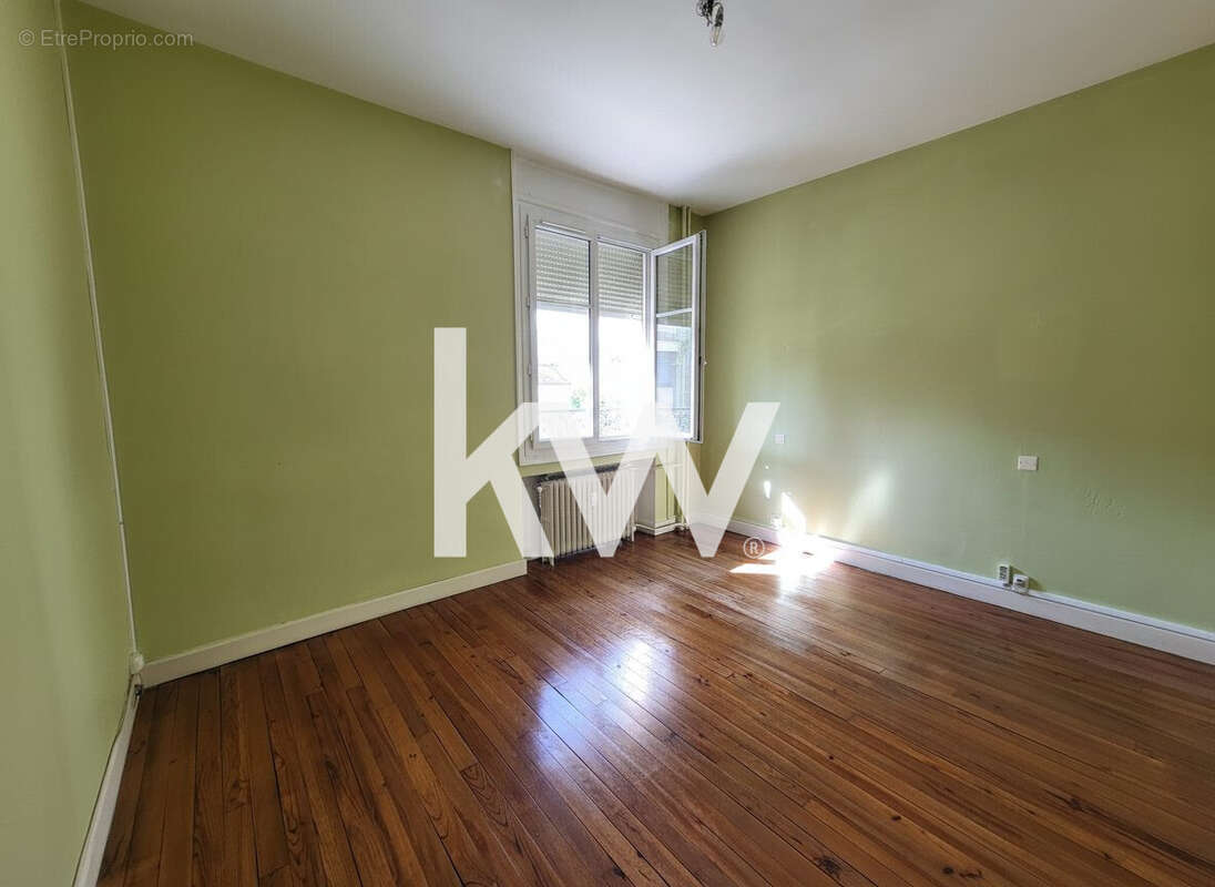 Appartement 71 m² à Saint-Etienne  - photo 5