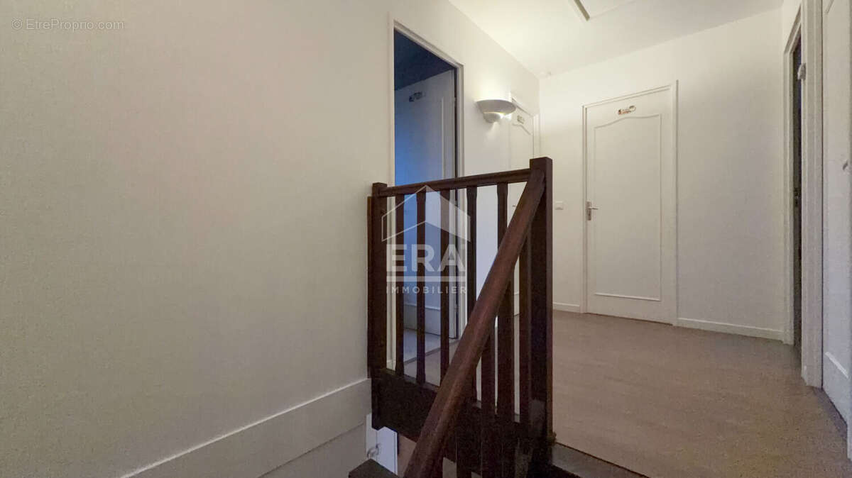 Maison à CORBEIL-ESSONNES