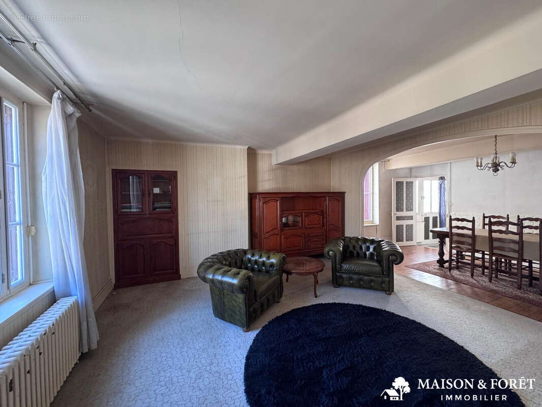 Maison à BONNY-SUR-LOIRE