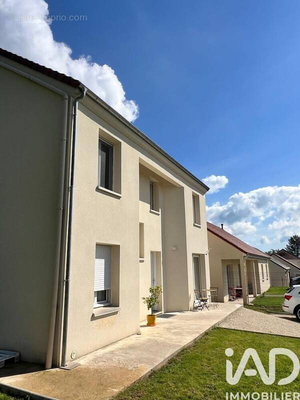 Photo 1 - Maison à NAILLY